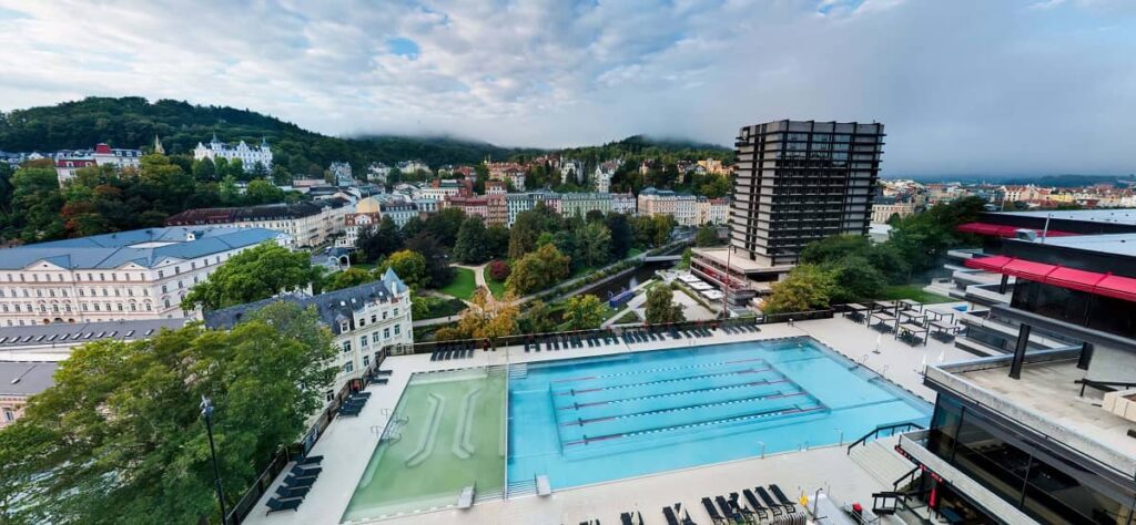 Termální bazén v hotelu Thermal Karlovy Vary