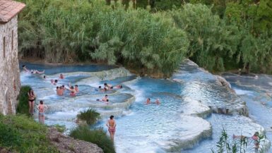 Termální lázně Saturnia, Toskánsko, Itálie